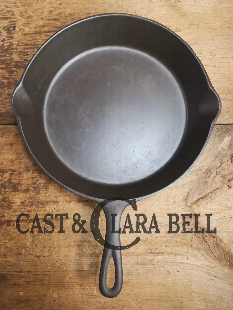 The Clara Bell Classic! 1940’s Era Three notch Lodge #8 cast iron skillet. Skillet
