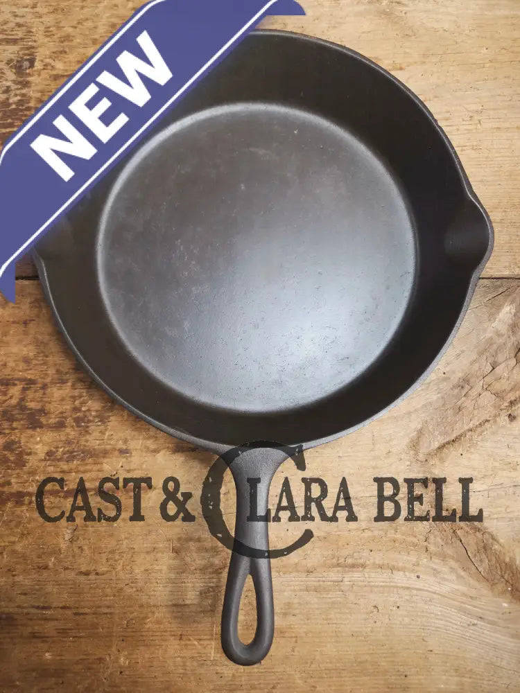 The Clara Bell Classic! 1940’s Era Three notch Lodge #8 cast iron skillet. Skillet