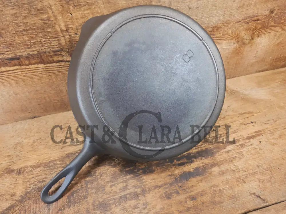 The Clara Bell Classic! 1940’s Era Three notch Lodge #8 cast iron skillet - Skillet
