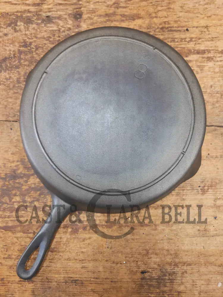 The Clara Bell Classic! 1940’s Era Three notch Lodge #8 cast iron skillet - Skillet