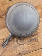 The Clara Bell Classic! 1940’s Era Three notch Lodge #8 cast iron skillet - Skillet