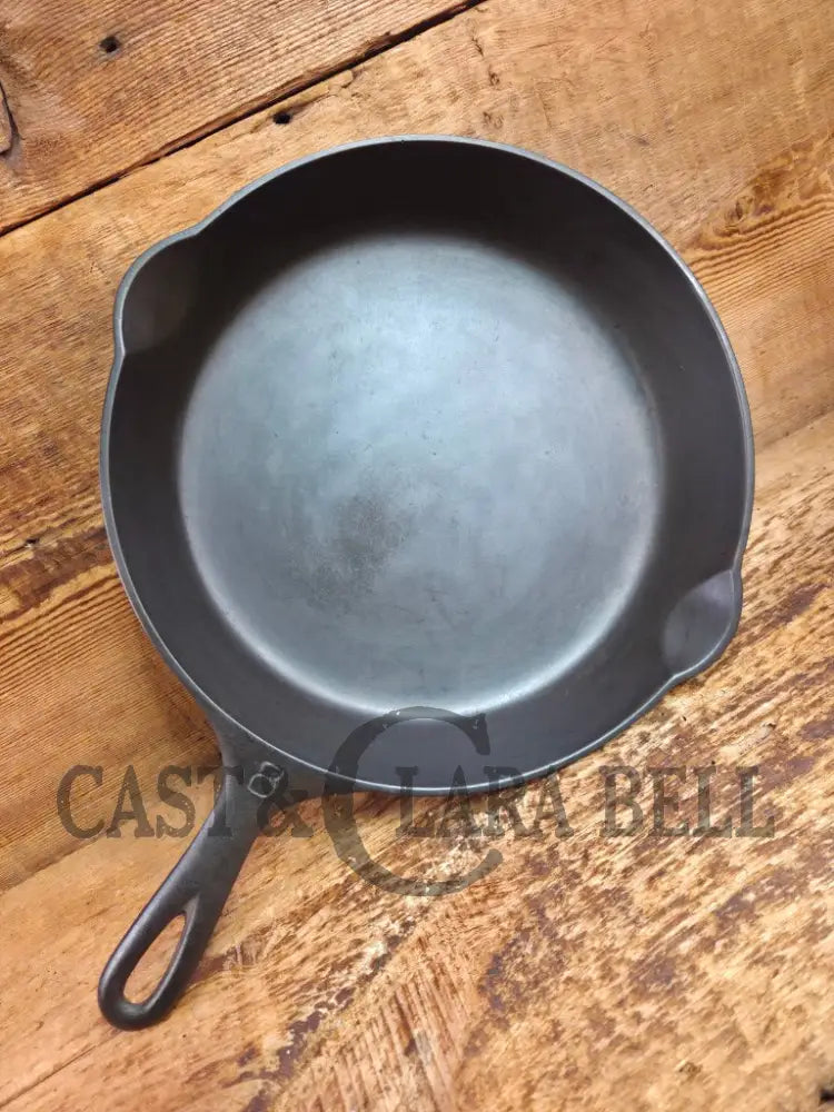 The Classic! 1910’s Griswold #8 Cast Iron Skillet with Slant Logo and FULL EPU 704 G Skillet