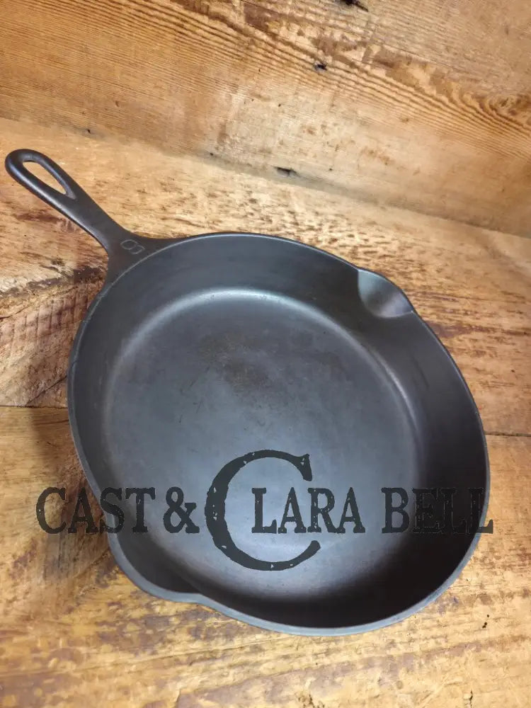 The Classic! 1910’s Griswold #8 Cast Iron Skillet with Slant Logo and FULL EPU 704 G Skillet