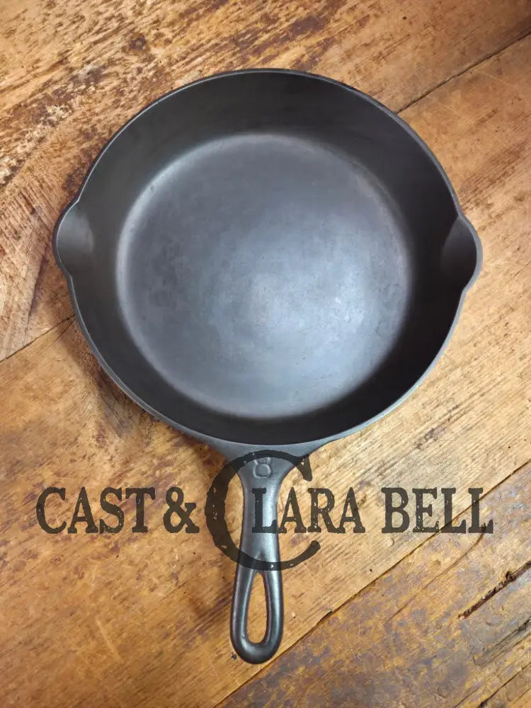 The Classic! 1910’s Griswold #8 Cast Iron Skillet with Slant Logo and FULL EPU 704 G Skillet