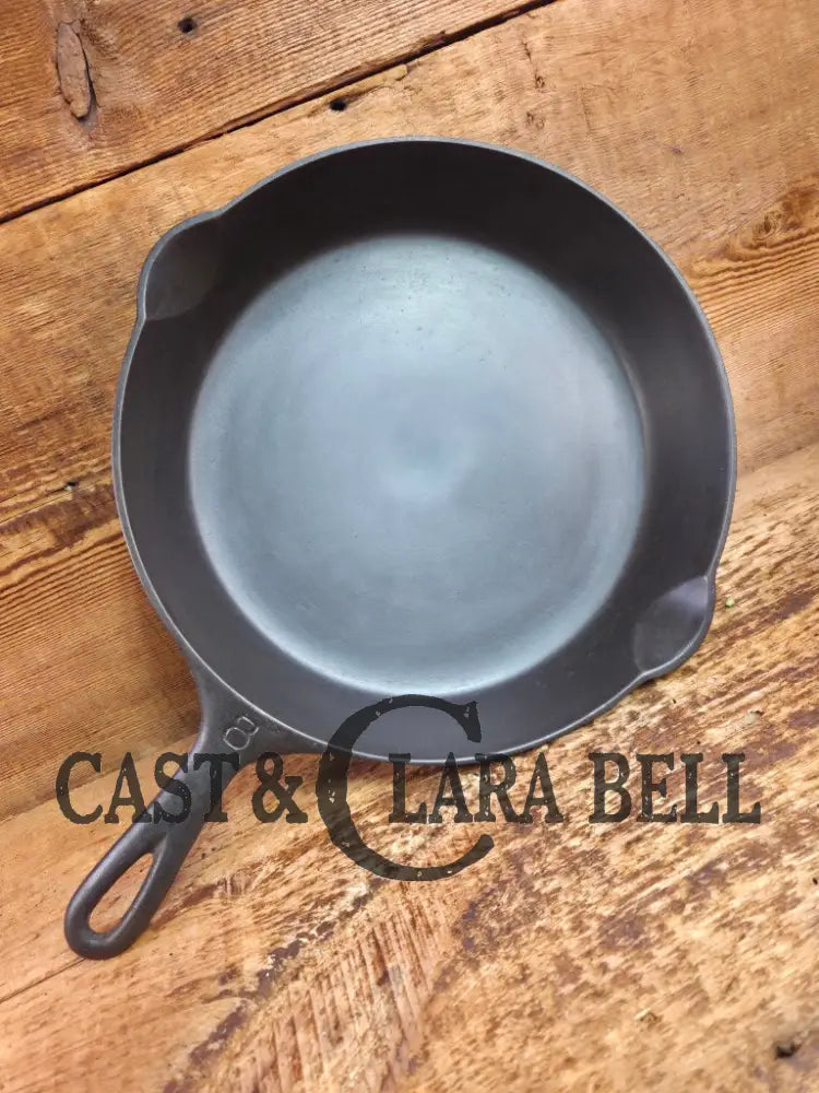 The Classic! 1910’s Griswold #8 Cast Iron Skillet with Slant Logo and FULL EPU 704 G Skillet