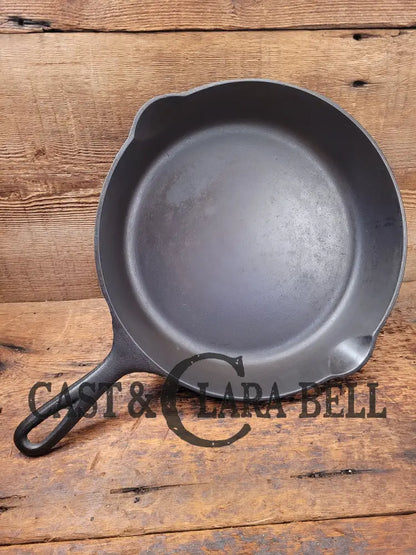 The Classic 1910S Griswold #8 Skillet With Heat Ring And Large Block Slant Logo 704 L.