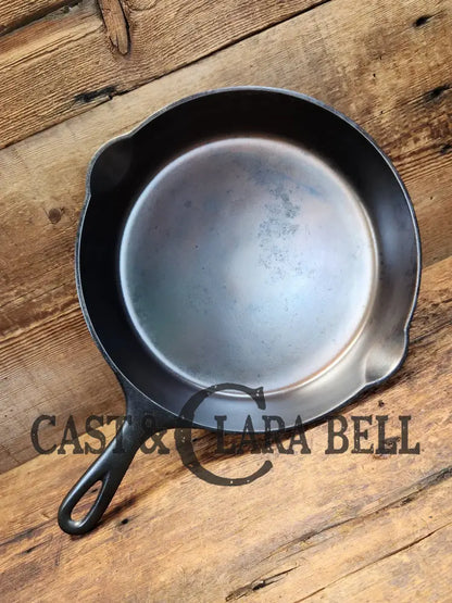 The Classic! 1920’S Griswold #8 Cast Iron Skillet Large Block Slant Logo 704 M