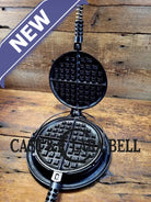 The Classic! 1920’s Griswold No. 8 Waffle Iron (314/315) with low (913) bailed base. Makes crispy waffles! Waffle Iron