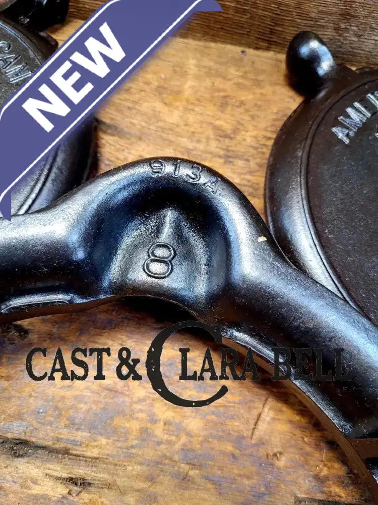 The Classic! 1920’s Griswold No. 8 Waffle Iron (314/315) with low (913) bailed base. Makes crispy waffles! Waffle Iron
