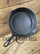 The Classic! 1920’s Wagner Ware Sidney -O- #8 B Skillet with Heat Ring and Stylized Logo Single digit C/N. Gorgeous!