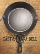 The Classic! 1920’s Wagner Ware Sidney -O- #8 Skillet with Heat Ring and Stylized Logo Single digit C/N. Gorgeous!