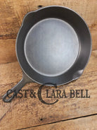 The Classic! 1920’s Wagner Ware Sidney -O- #8 Skillet with Heat Ring and Stylized Logo Single digit C/N. Gorgeous!