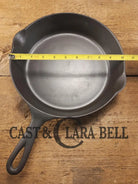 The Classic! 1920’s Wagner Ware Sidney -O- #8 Skillet with Heat Ring and Stylized Logo Single digit C/N. Gorgeous!