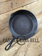 The Classic! 1924 Wagner Ware Sidney -O- #8 Skillet with Heat Ring and Stylized Logo 1058 D Skillet