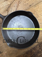 The Classic! 1924 Wagner Ware Sidney -O- #8 Skillet with Heat Ring and Stylized Logo 1058 D Skillet