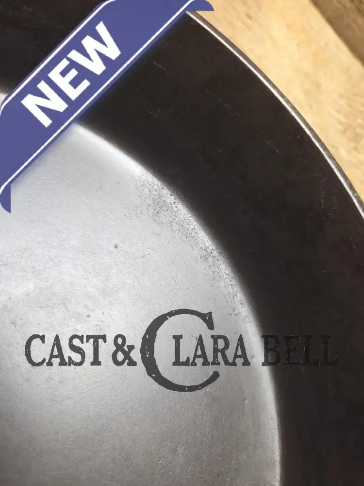 The Classic! 1924 Wagner Ware Sidney -O- #8 Skillet with Heat Ring and Stylized Logo 1058 K Skillet