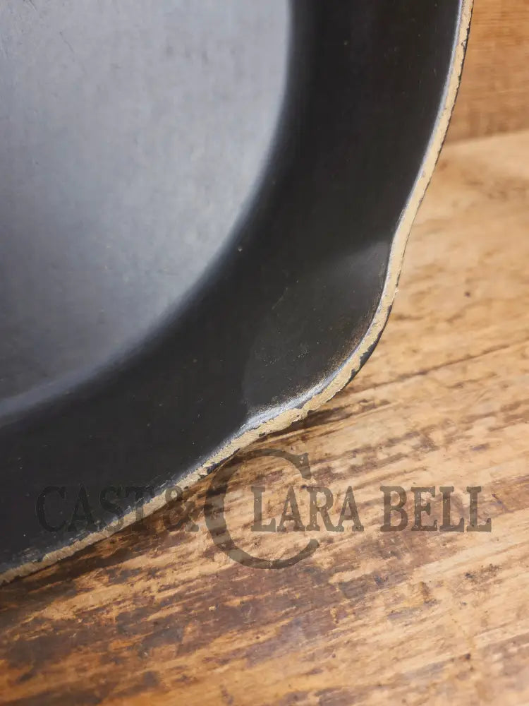 The Classic! 1924 Wagner Ware Sidney -O- #8 Skillet with Heat Ring and Stylized Logo 1058 K. Nickel plated outside