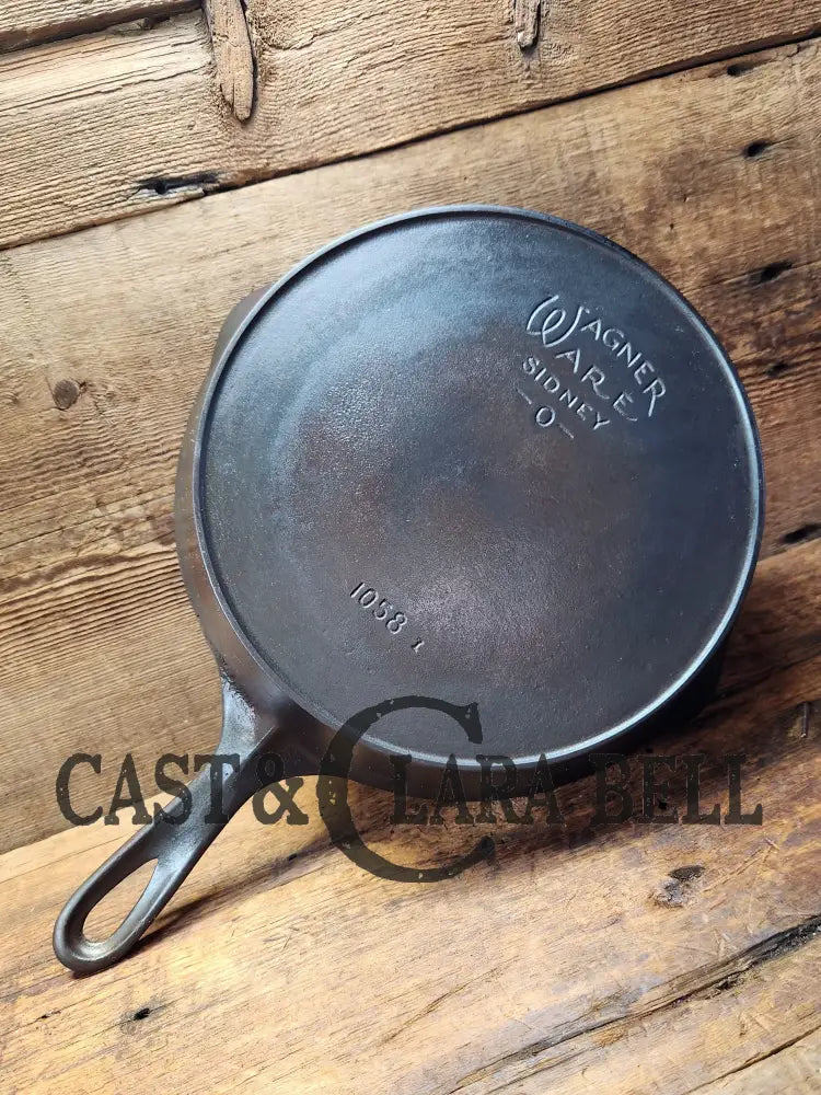 The Classic! 1924 Wagner Ware Sidney -O- #8 Skillet With Heat Ring And Stylized Logo 1058 Z.