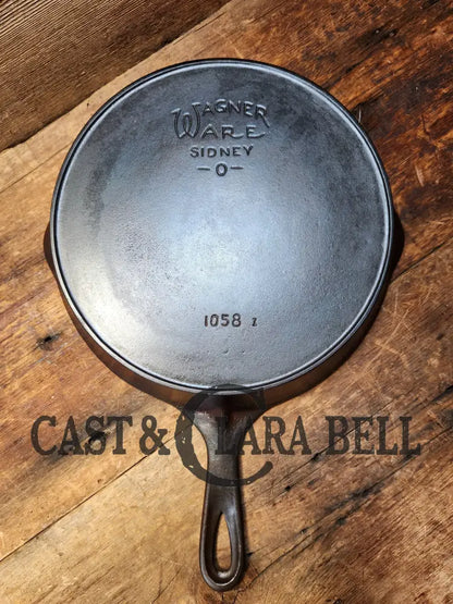 The Classic! 1924 Wagner Ware Sidney -O- #8 Skillet With Heat Ring And Stylized Logo 1058 Z.