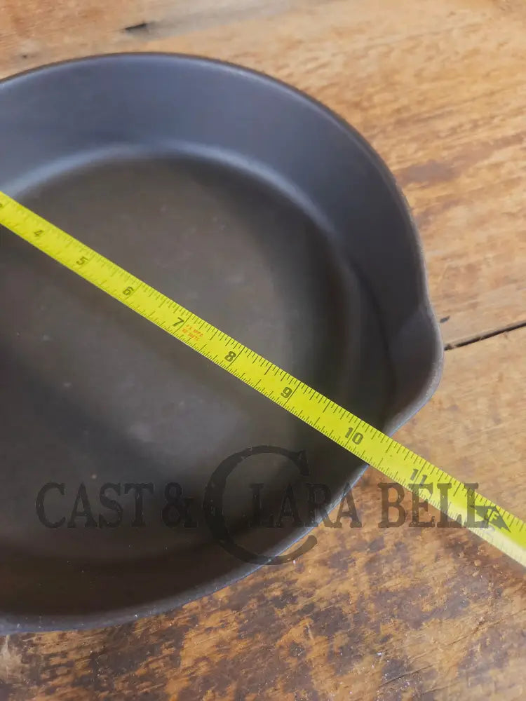 The Classic! 1924 Wagner Ware Sidney -O- #8 Skillet with smooth bottom & Stylized Logo 1058 K. Nickel plated outside