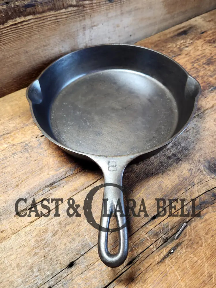 The Classic! 1930’S Griswold #8 Cast Iron Skillet With Large Block Logo 704 D