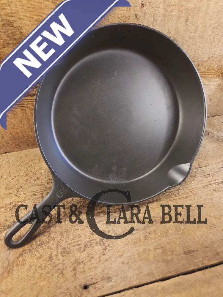 The Classic! 1930’s Griswold #8 Cast Iron Skillet with Large Block Logo 704 L. Skillet
