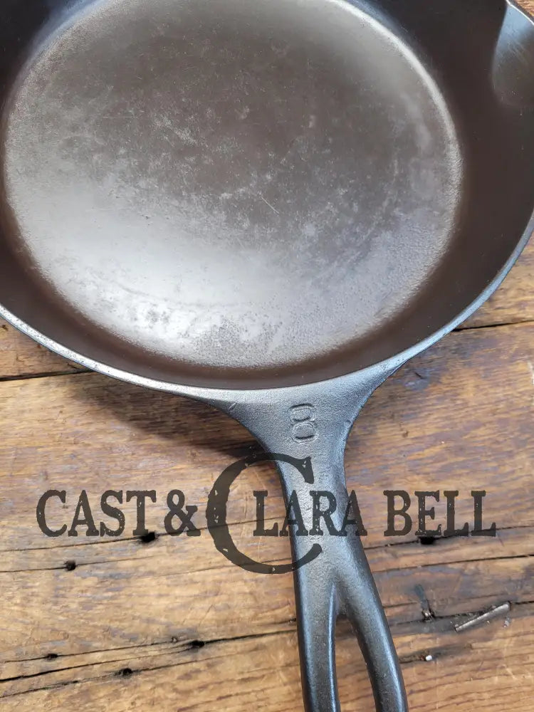 The Classic! 1930’S Griswold #8 Cast Iron Skillet With Large Block Logo 704 S