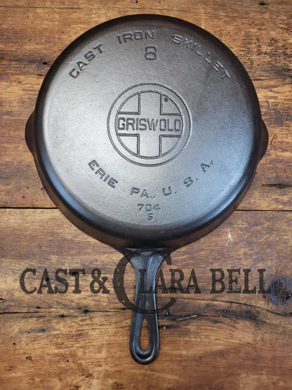 The Classic! 1930’S Griswold #8 Cast Iron Skillet With Large Block Logo 704 S