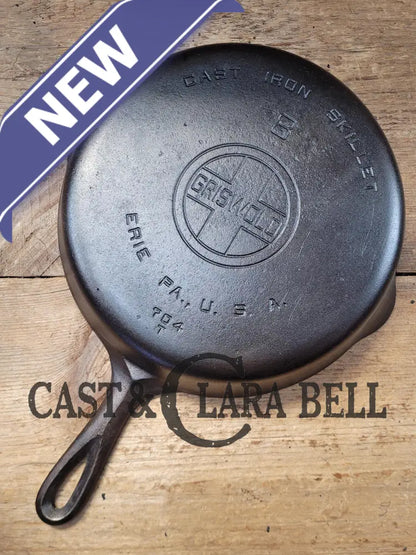 The Classic! 1930’S Griswold #8 Cast Iron Skillet With Large Block Logo 704 T