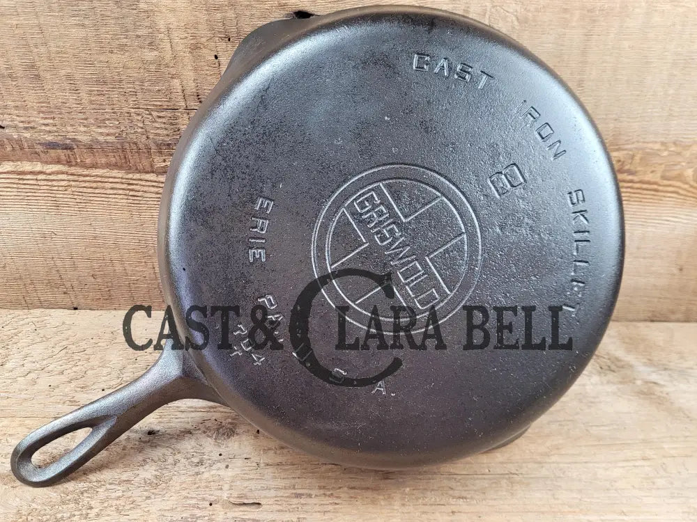 The Classic! 1930’S Griswold #8 Cast Iron Skillet With Large Block Logo 704 T