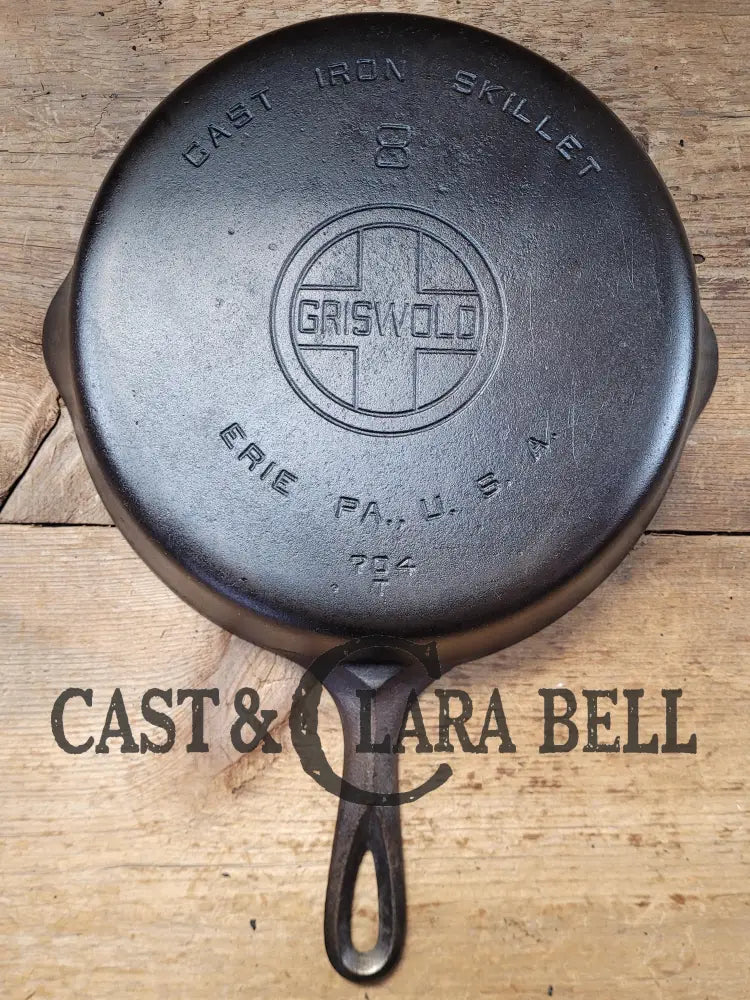 The Classic! 1930’S Griswold #8 Cast Iron Skillet With Large Block Logo 704 T