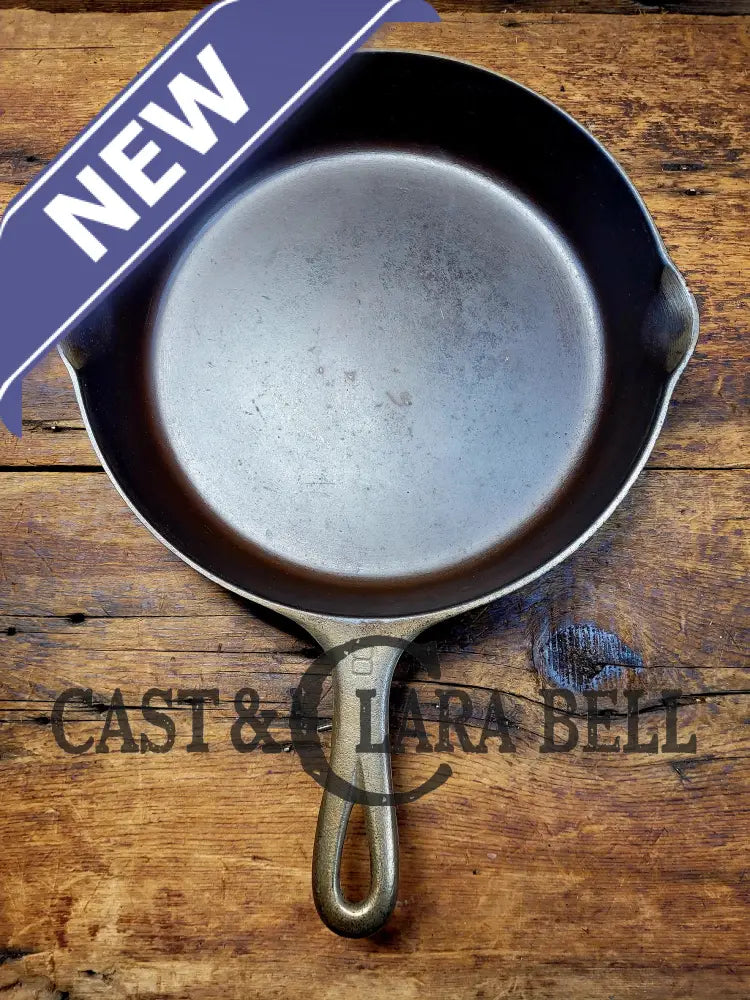 The Classic! 1930’S Griswold #8 Large Block Logo 704 S Cast Iron Skillet. Inside Black Iron