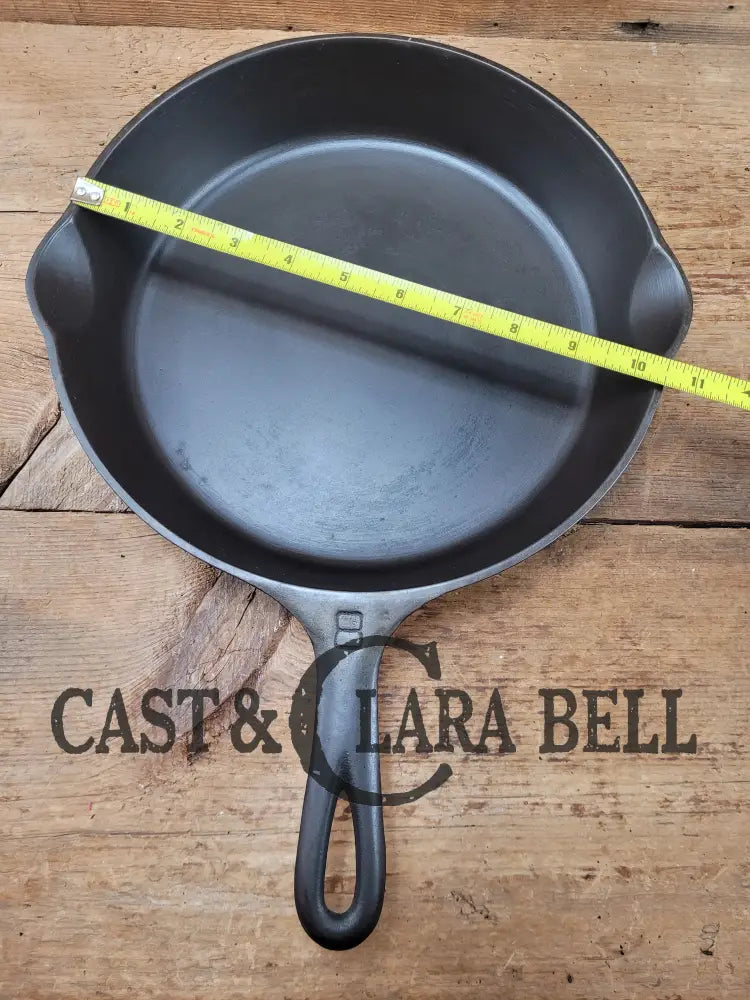The Classic! 1930’S Griswold No. 8 Skillet With Small Block Logo And Smooth Bottom 704. Restored
