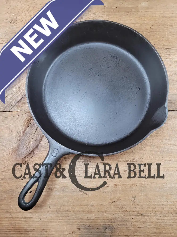 The Classic! 1930’S Griswold No. 8 Skillet With Small Block Logo And Smooth Bottom 704 T.