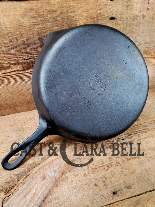 The Classic! 1930’S Griswold No. 8 Skillet With Small Block Logo And Smooth Bottom 704 T.