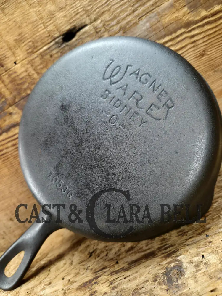 The classic! 1930’s Wagner Ware #3 Cast Iron Egg Skillet with Stylized Logo and Smooth Bottom 1053 Q. SC24 Skillet