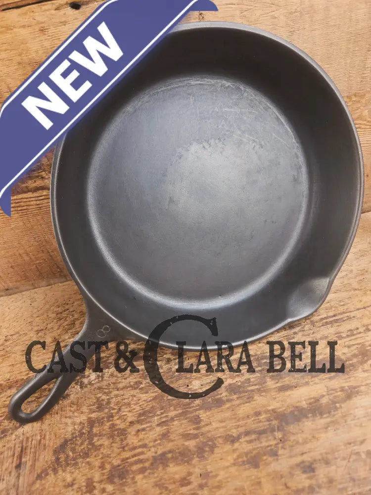 The Classic! 1930’s Wagner Ware #8 Cast Iron Skillet with Stylized Logo 1058 D Skillet