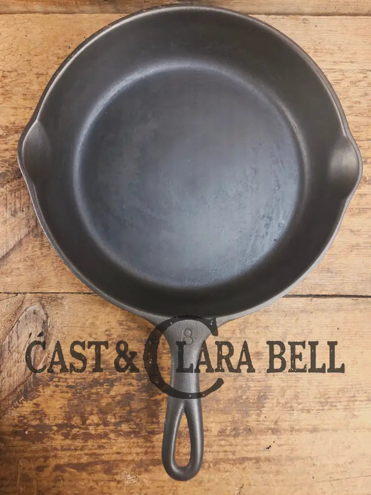 The Classic! 1930’s Wagner Ware #8 Cast Iron Skillet with Stylized Logo 1058 D Skillet