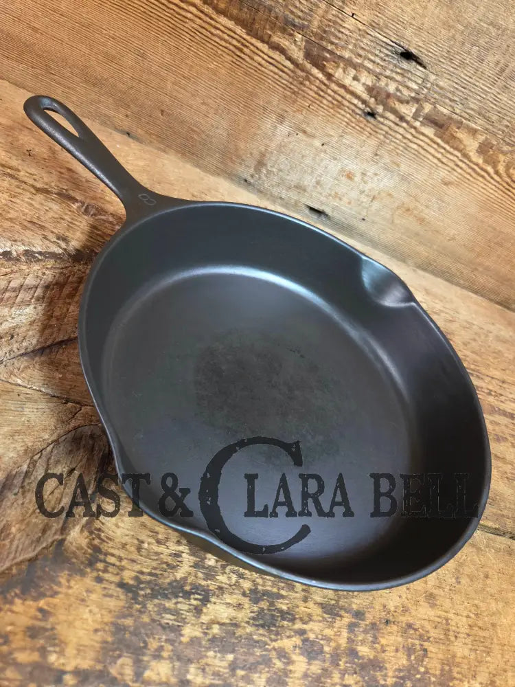 The Classic! 1930’s Wagner Ware #8 Cast Iron Skillet with Stylized Logo 1058 T - Skillet