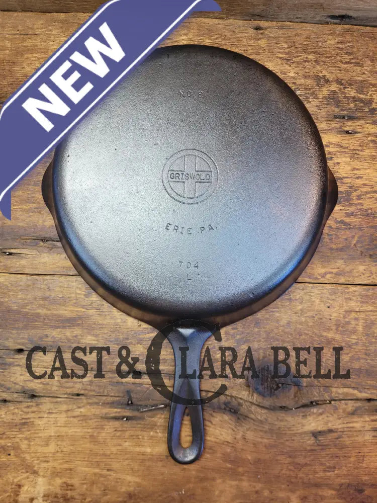 The Classic! 1940’S Era Griswold No. 8 Cast Iron Skillet With Small Block Logo And Smooth Bottom