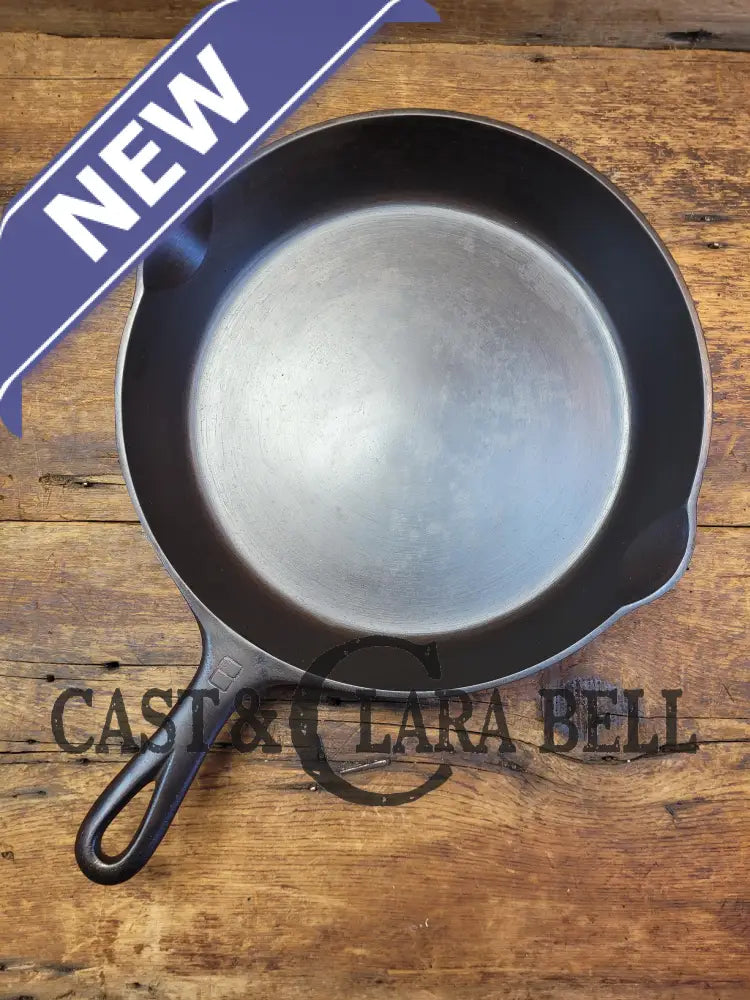 The Classic! 1940’S Era Griswold No. 8 Cast Iron Skillet With Small Block Logo And Smooth Bottom