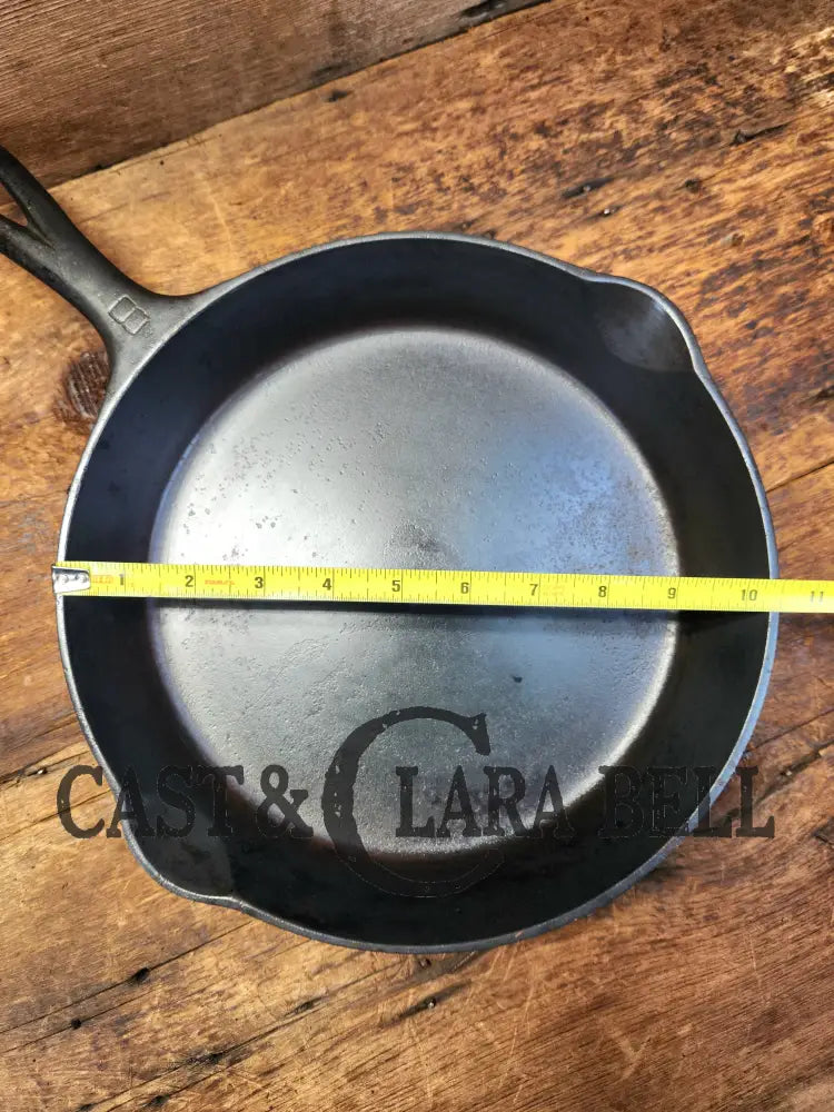 The Classic! 1940’S Griswold No. 8 Cast Iron Skillet With Small Block Logo And Smooth Bottom 704 G