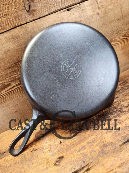 The Classic! 1940’S Griswold No. 8 Cast Iron Skillet With Small Block Logo And Smooth Bottom 704 G