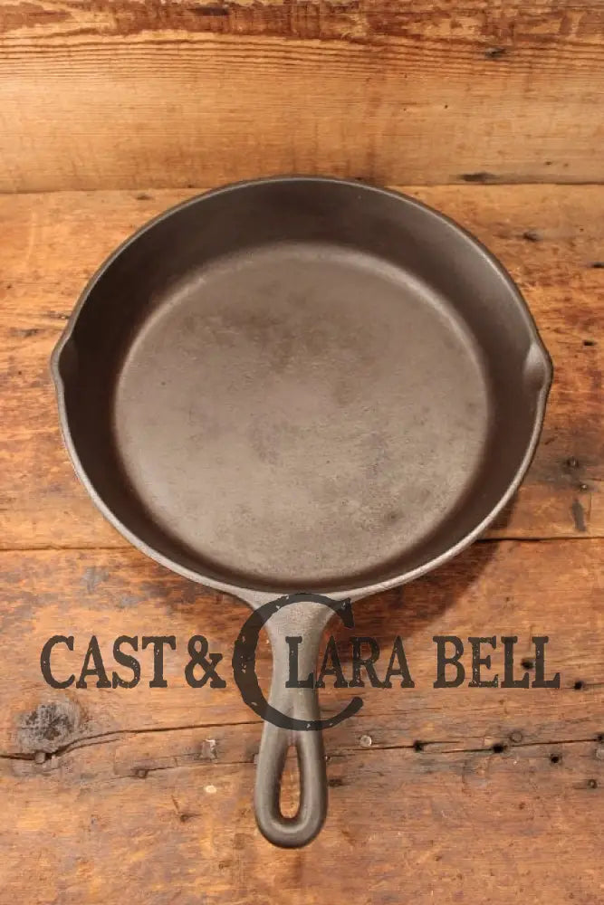 The Classic! 1960S Vintage #8 Three Notch Lodge Cast Iron Skillet. Skillet