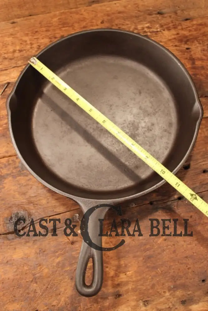 The Classic! 1960S Vintage #8 Three Notch Lodge Cast Iron Skillet. Skillet