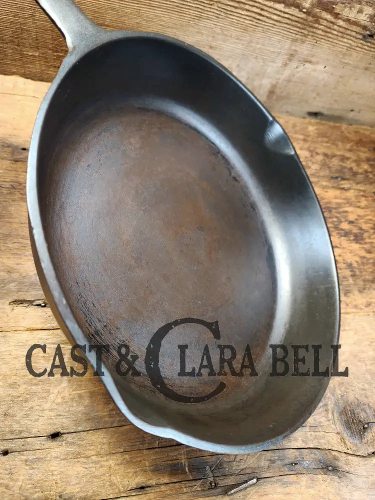 The Classic 8! 1940’S Early Birmingham Stove & Range Red Mountain Series #8 Skillet 8C