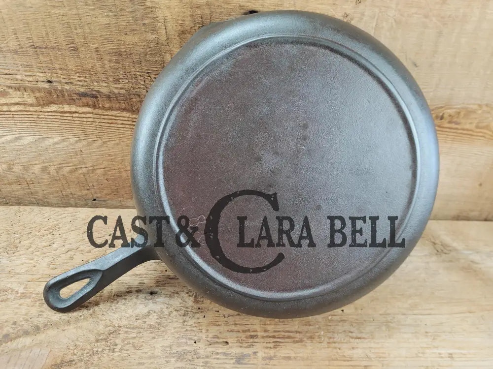The Classic 8! 1940’s early Birmingham Stove & Range Red Mountain Series #8 Skillet 8C