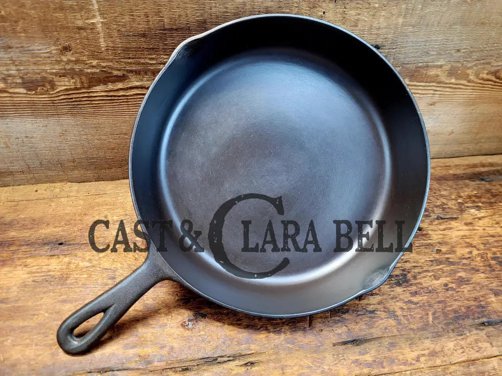 The Classic 8! 1940’S Early Birmingham Stove & Range Red Mountain Series #8 Skillet 8N