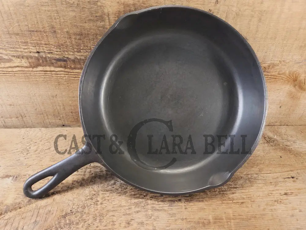 The Classic 8! 1940’s early Birmingham Stove & Range Red Mountain Series #8 Skillet 8Y Skillet