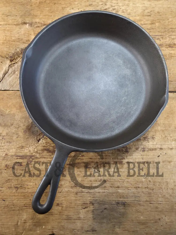 The Classic 8! 1940’s early Birmingham Stove & Range Red Mountain Series #8 Skillet 8Z Skillet